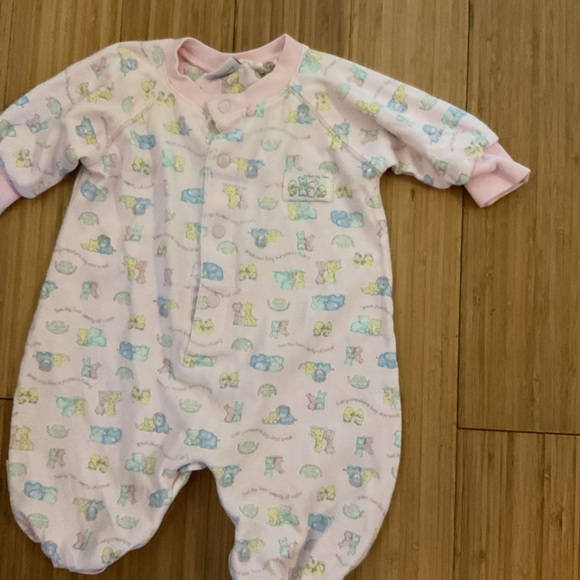 Vintage McBaby One Piece Coverall Pink Animals Size 0-3 months